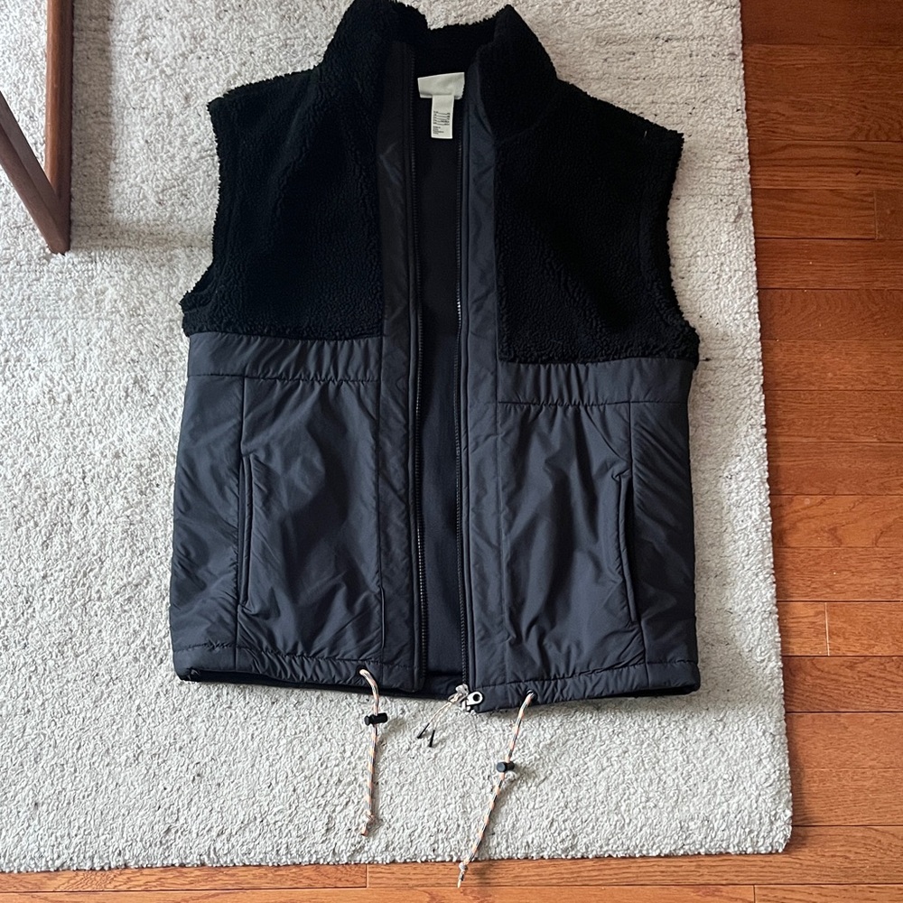 H&M Black Fleece Vest